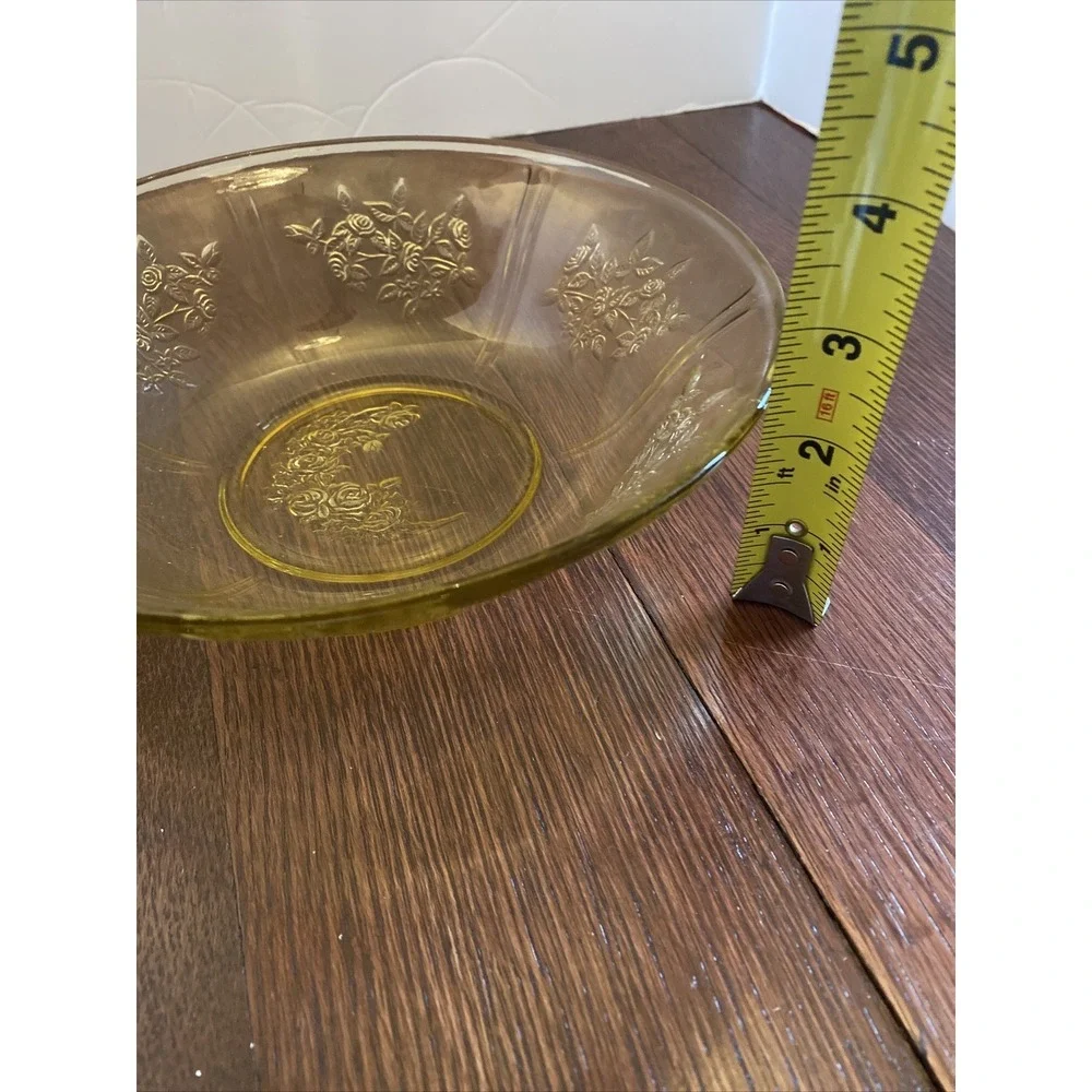 Vintage Serving Bowl, Yellow/Amber Federal‎ Glass Sharon Cabbage Rose 8.5